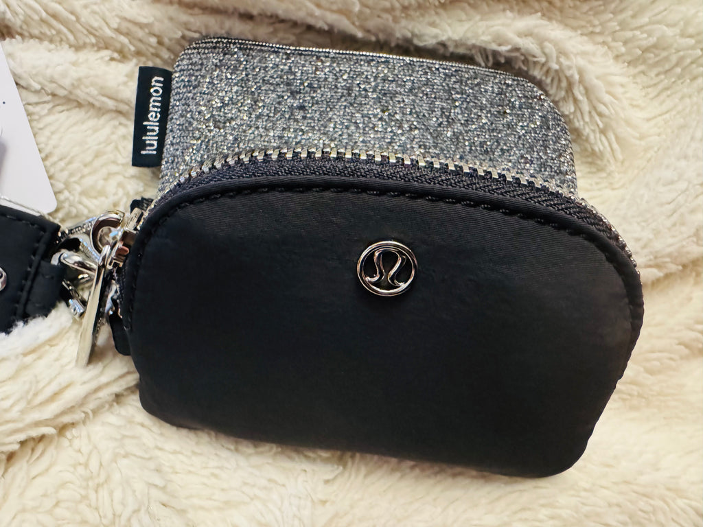 Lululemon NEW Dual Pouch Wristlet Glitter Silver Black  LW9FRWS
